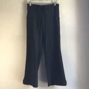 Scrub pants size Small black ‘Med Couture’ boot cut/flare stretchy quick dry